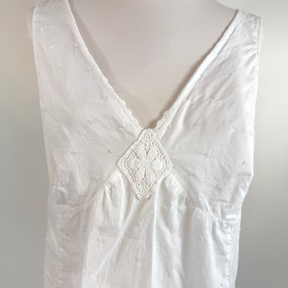 The Limited White Crochet Lace Sequin Tank Top V-Neck Cotton Cottage Coastal M - Picture 2 of 13